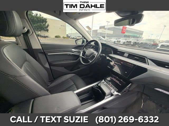 Used 2021 Audi e-tron Premium w/ Convenience Plus Package AWD/4WD image 18