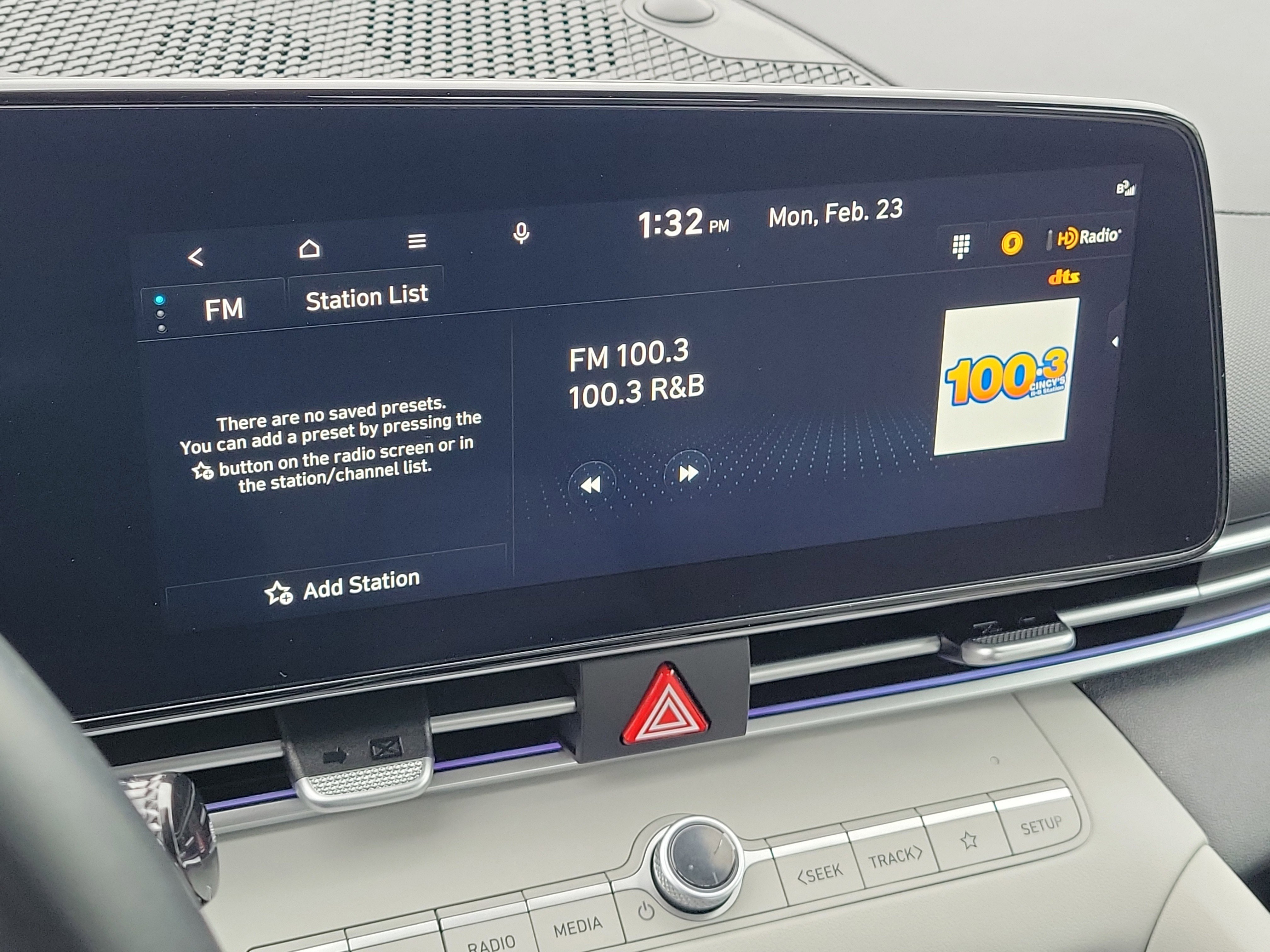 Used 2023 Hyundai Elantra Limited image 26