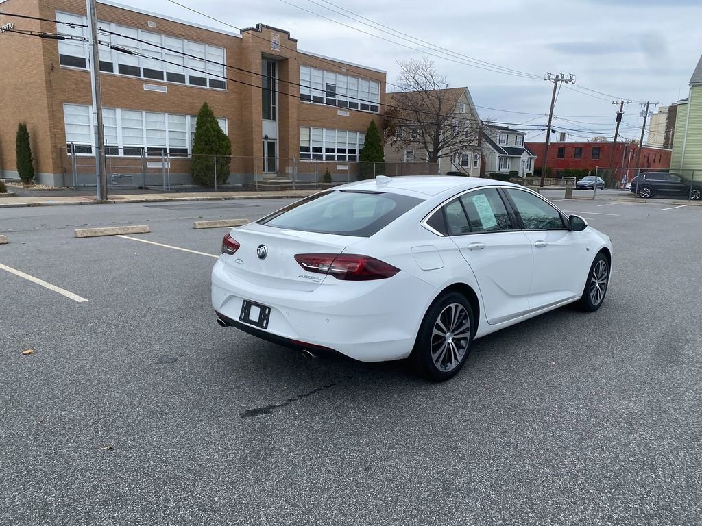 Used 2019 Buick Regal Essence w/ Driver Confidence Package I image 5