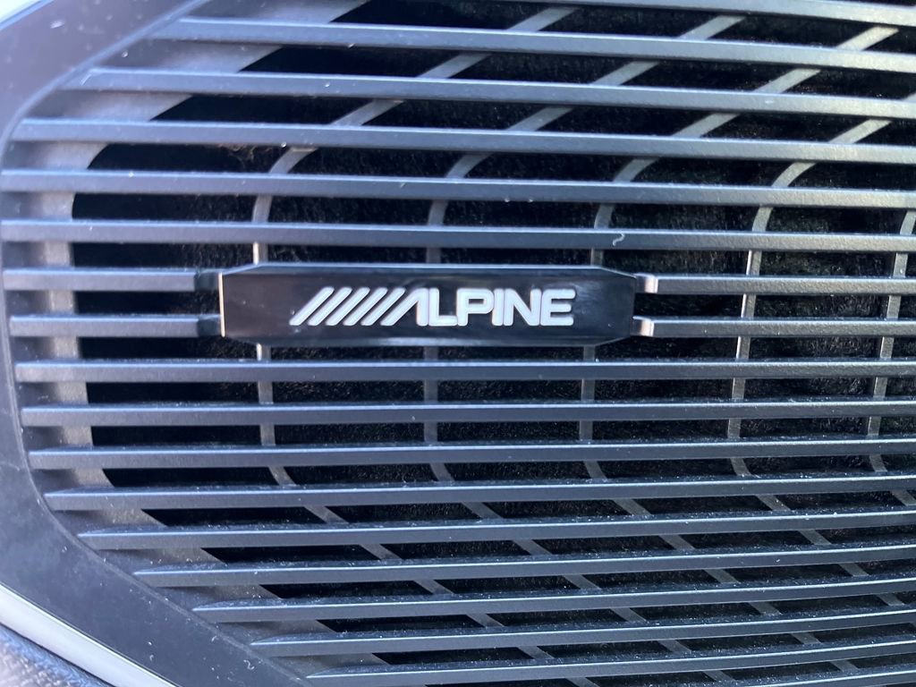 Used 2022 Jeep Wagoneer Series III w/ Flexible Seating Group image 6