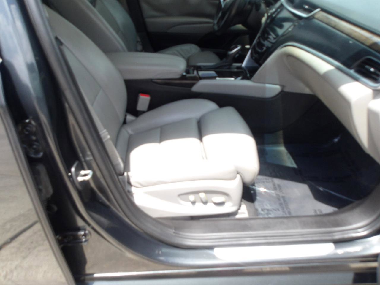 Used 2013 Cadillac XTS Luxury w/ Driver Awareness Package FWD image 10