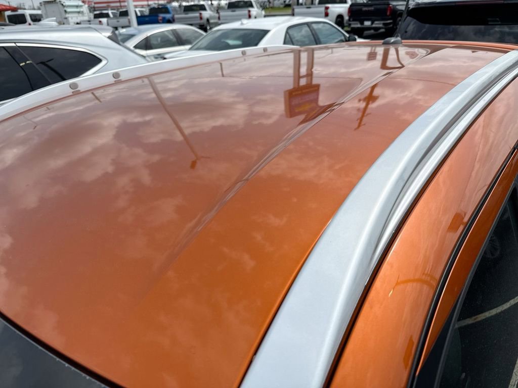 Used 2020 Nissan Kicks SR image 7