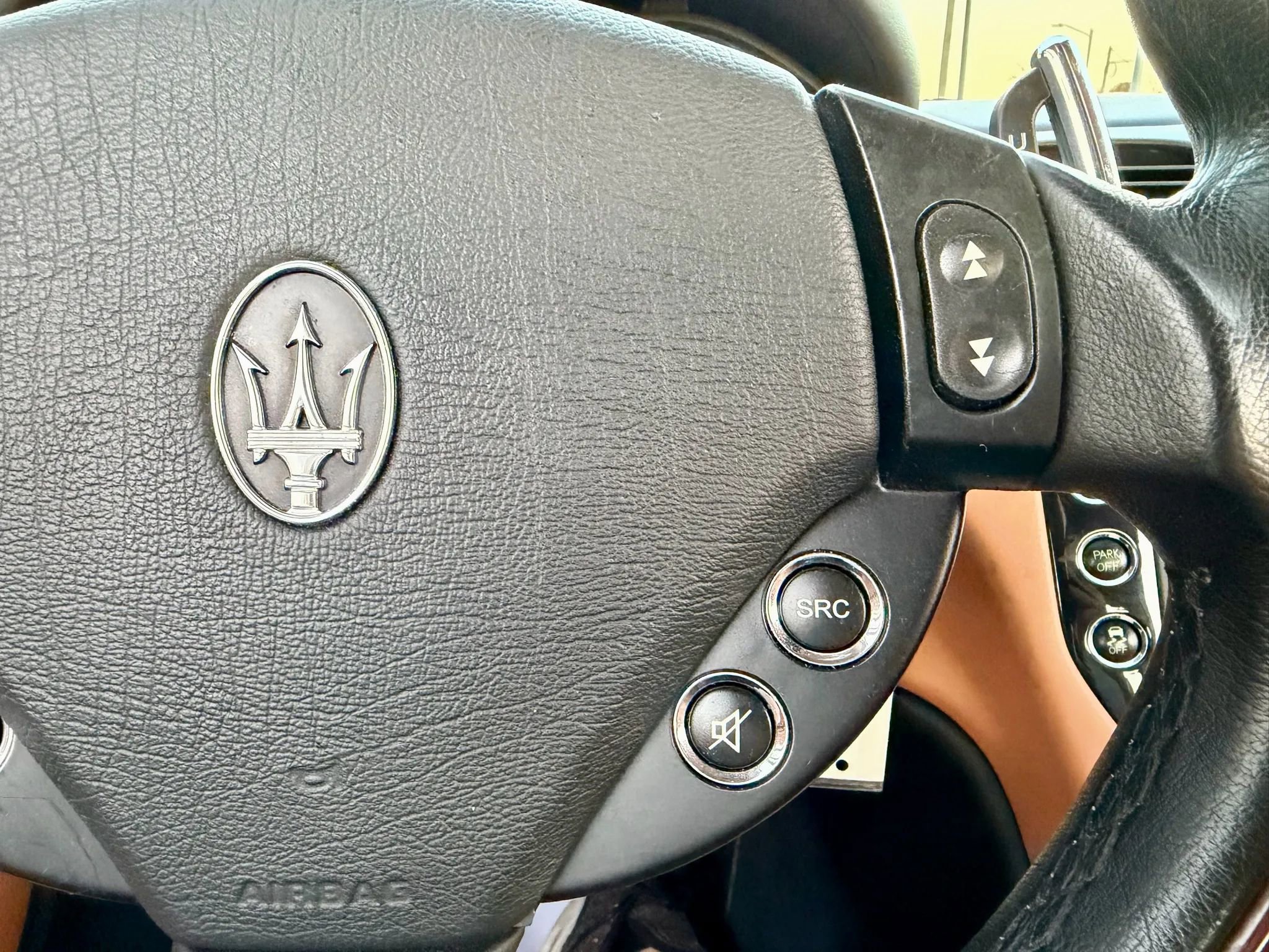 Used 2012 Maserati GranTurismo S image 31