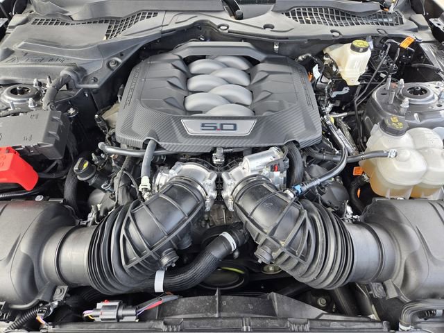 Used 2025 Ford Mustang GT Premium image 33