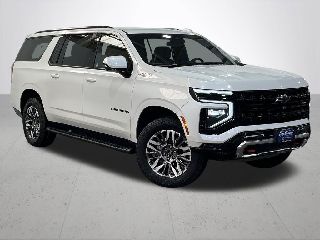 Used 2025 Chevrolet Suburban Z71 AWD/4WD image 8