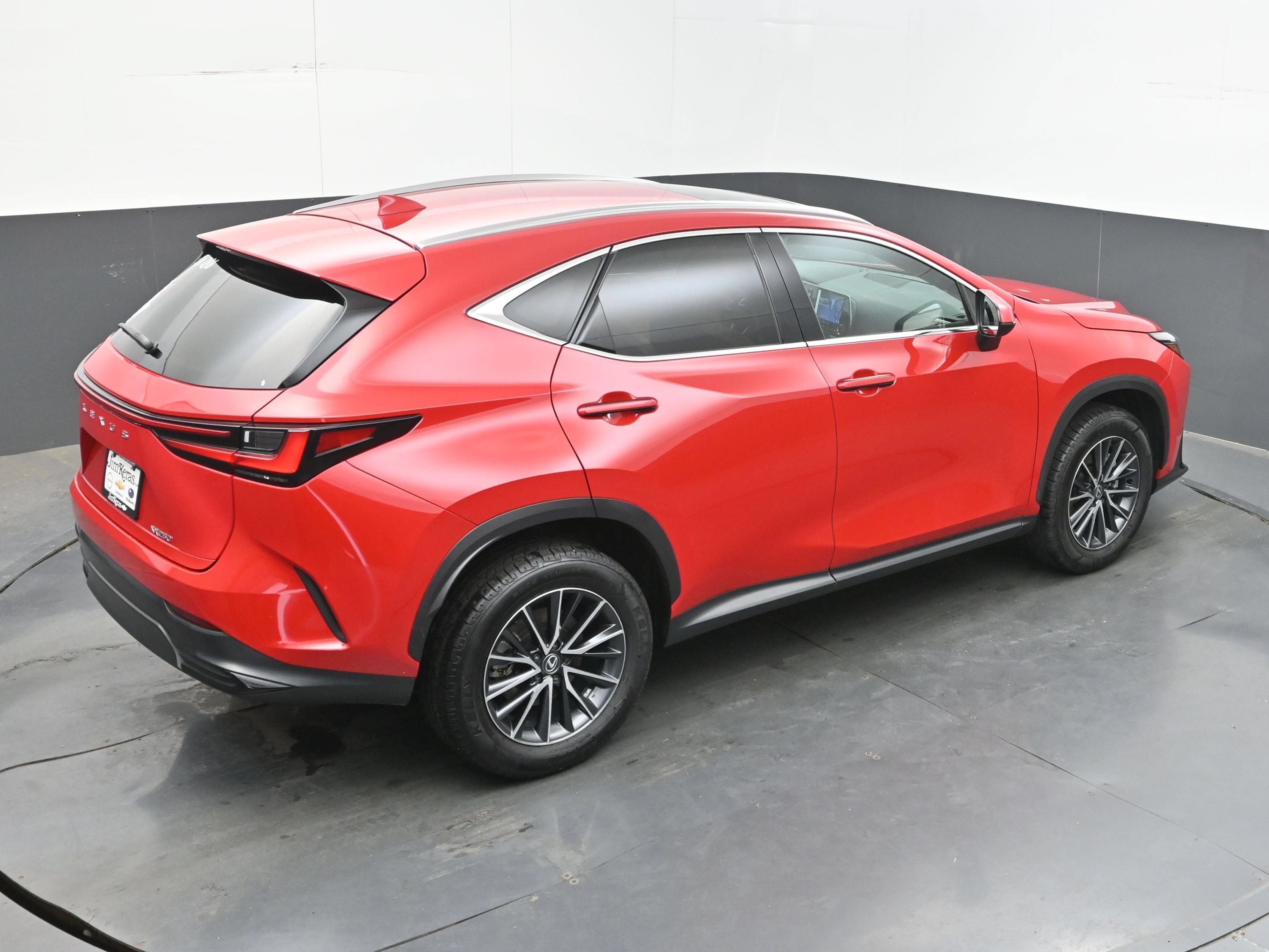 Used 2025 Lexus NX 250 FWD w/ Towing Package (2000 Lbs) image 37