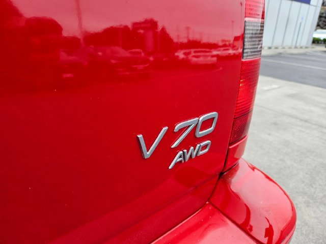 Used 1999 Volvo V70 AWD image 10