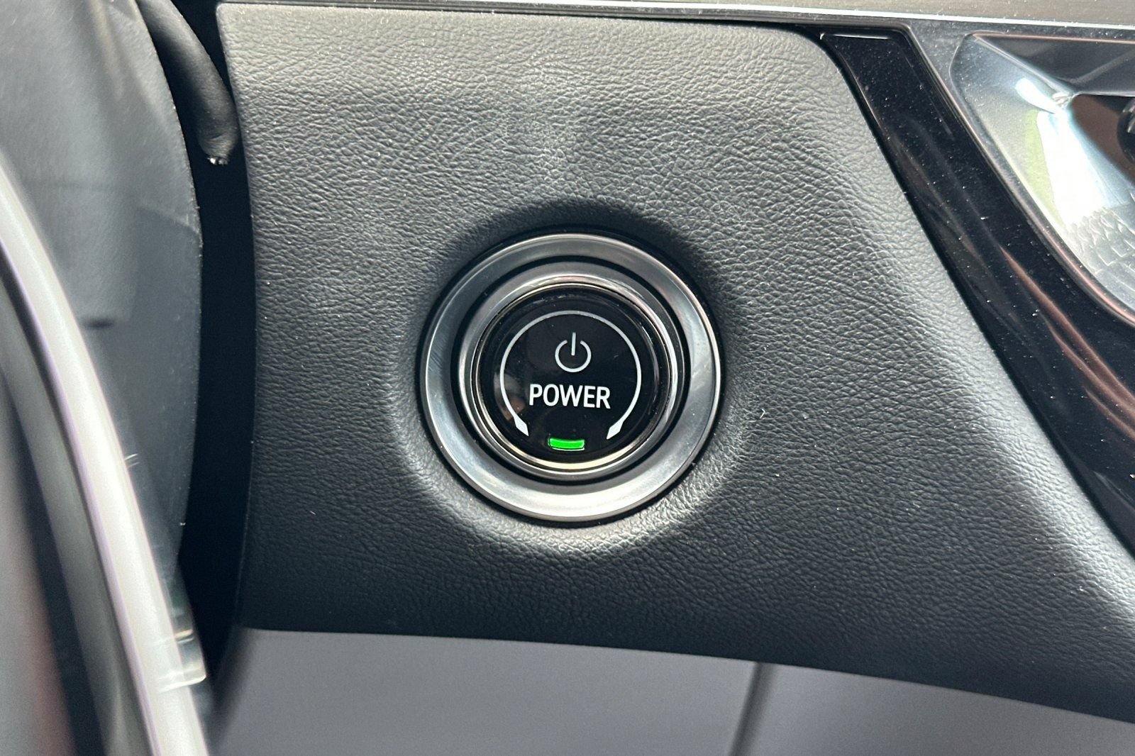 Certified 2024 Cadillac Lyriq Sport RWD image 33