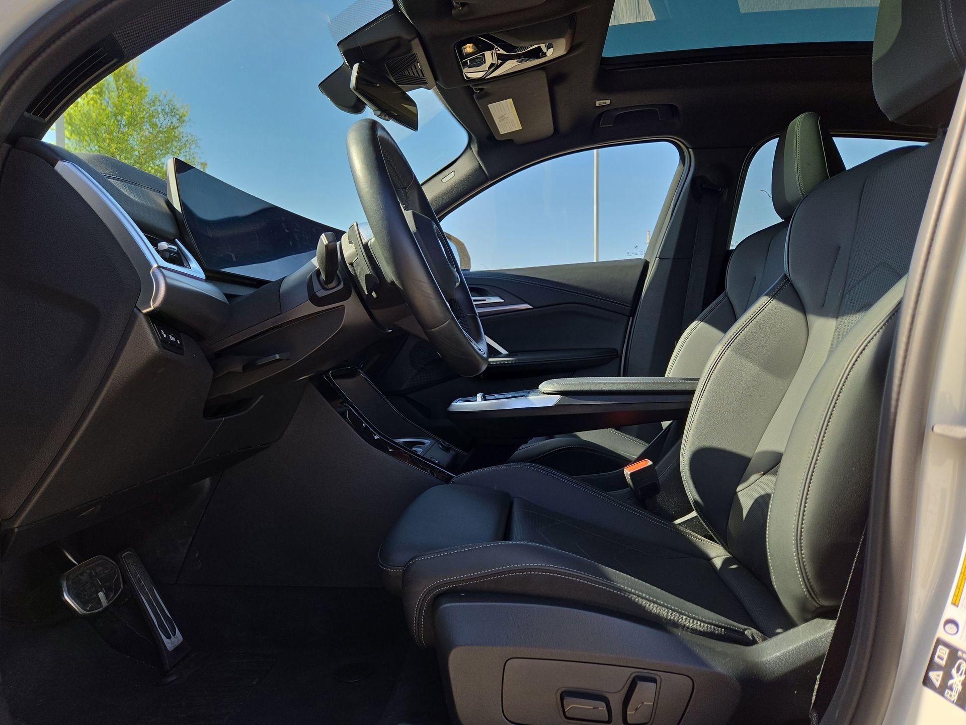 Used 2026 BMW X2 xDrive28i AWD/4WD image 16