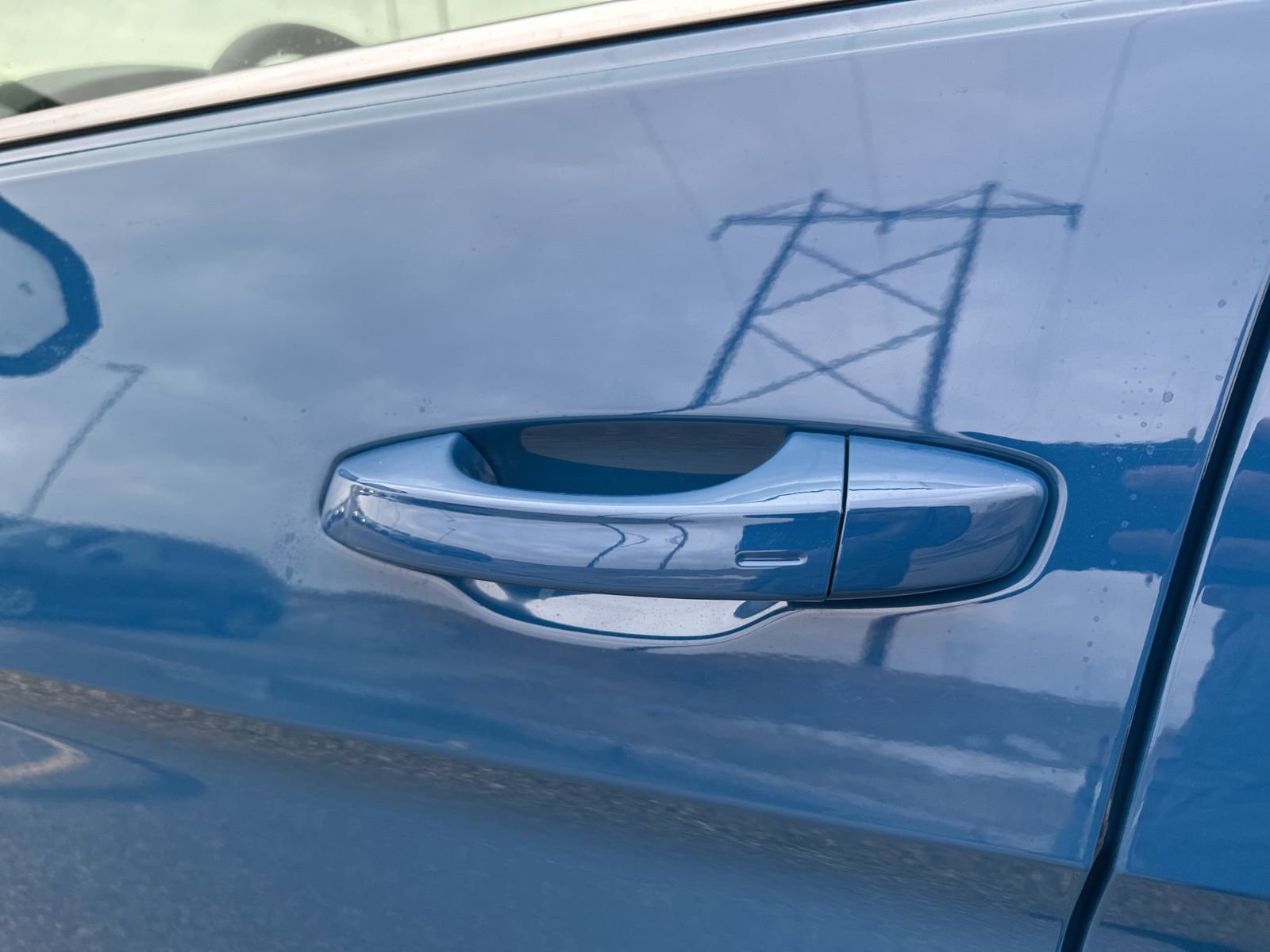 New 2026 Volkswagen Atlas Cross Sport SEL Premium R-Line image 8