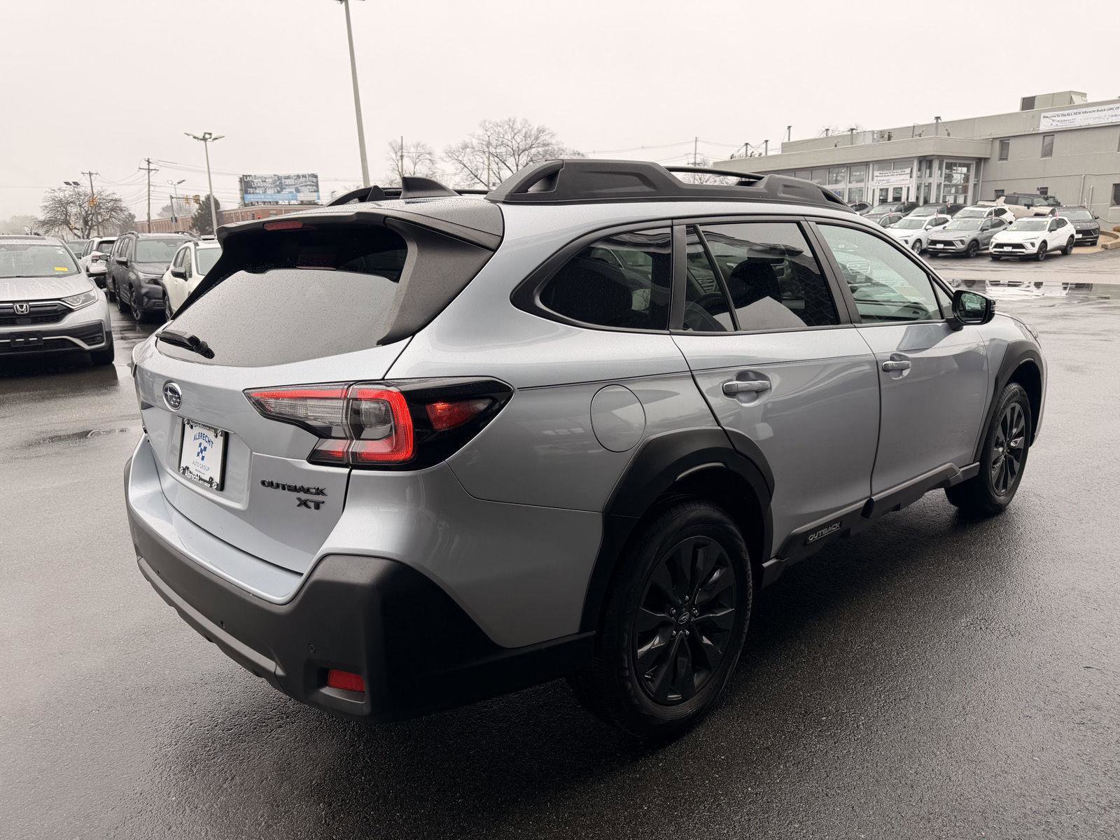 Certified 2023 Subaru Outback Onyx Edition XT image 5