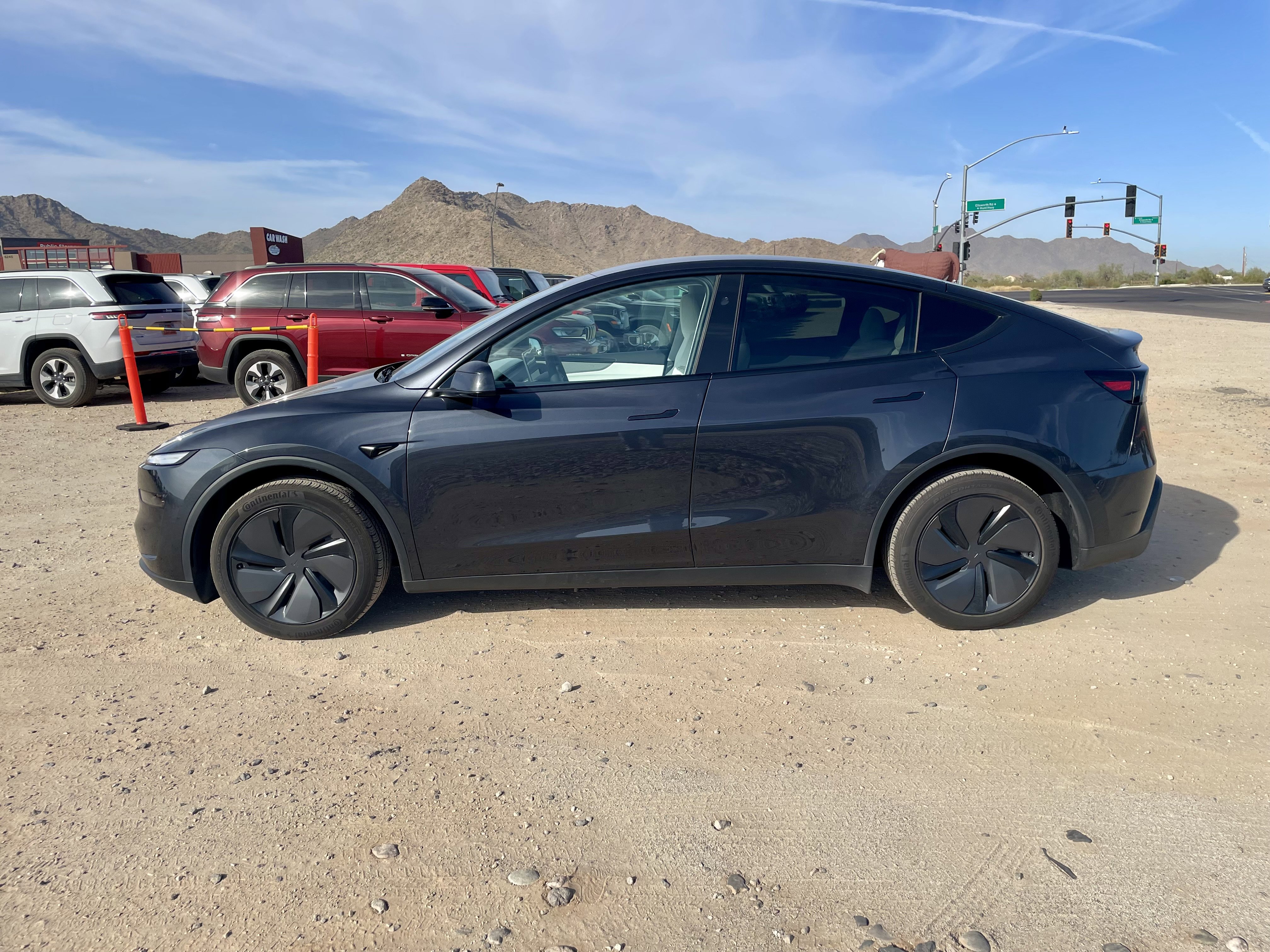 Used 2026 Tesla Model Y Long Range AWD/4WD image 2