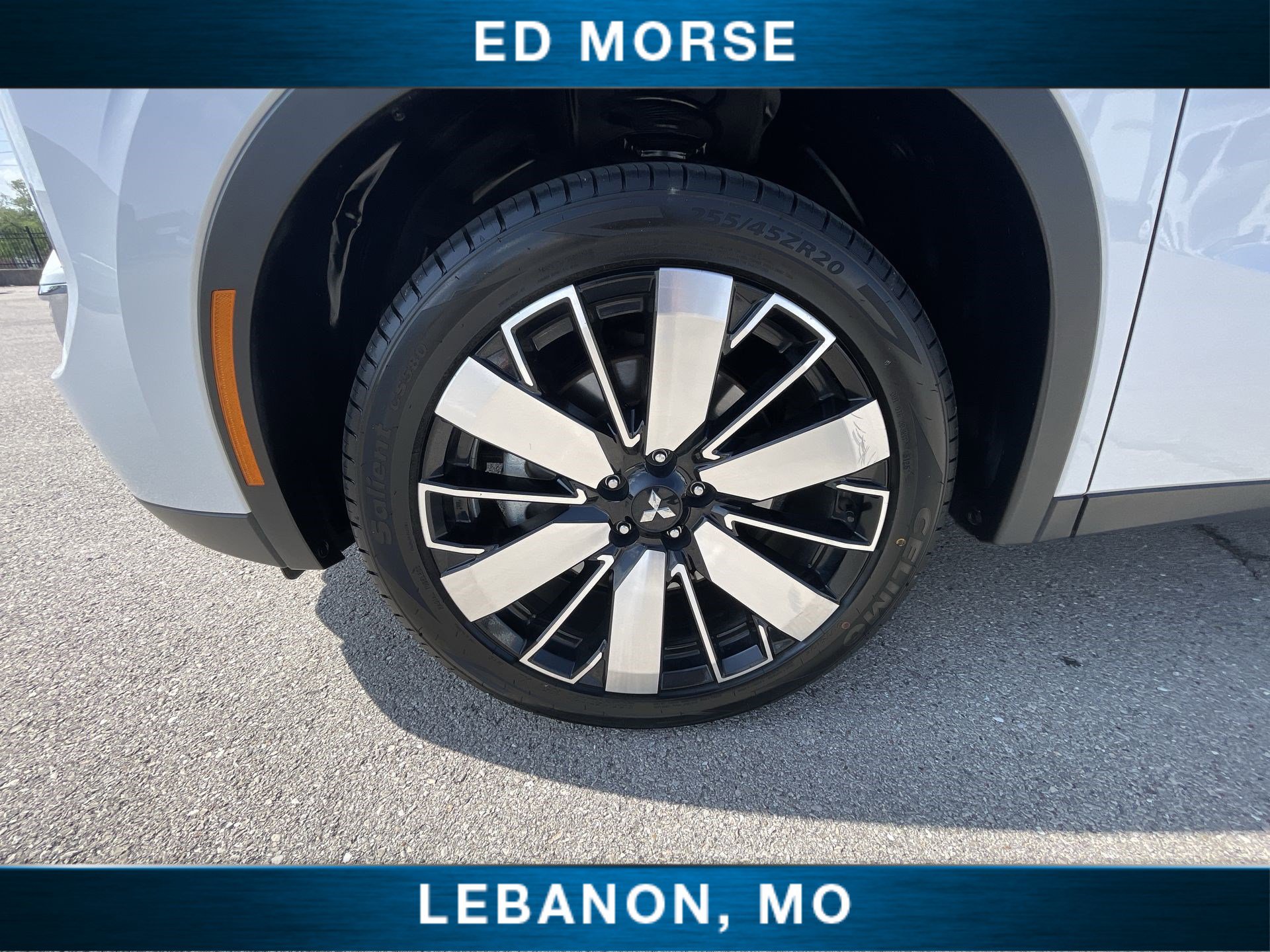 Used 2025 Mitsubishi Outlander SE FWD image 31