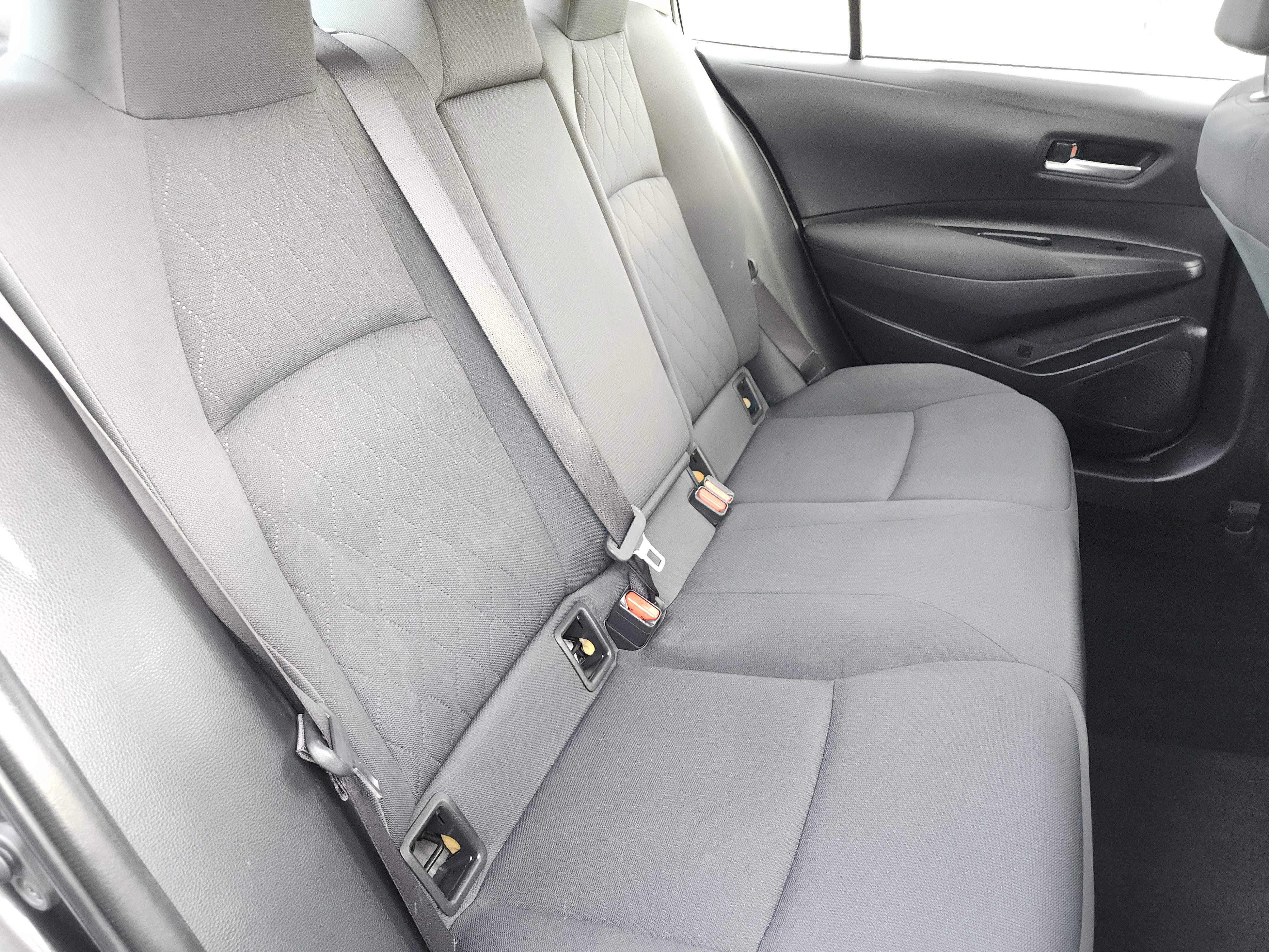 Used 2020 Toyota Corolla LE FWD image 17