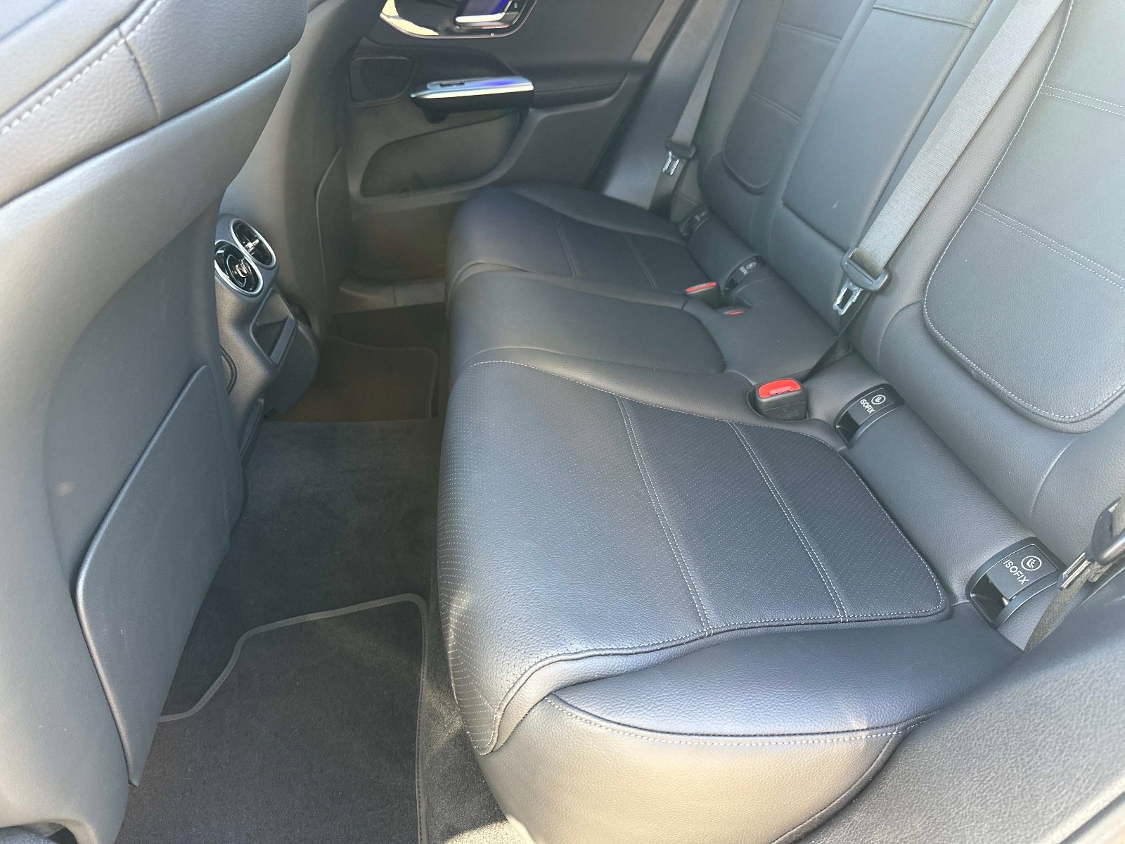 Certified 2026 Mercedes-Benz GLC 300 image 13