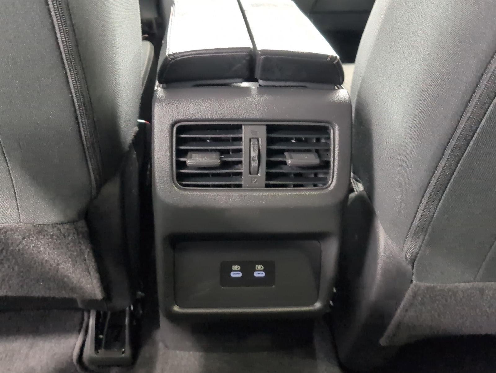 Used 2025 Nissan Rogue SV AWD/4WD image 22