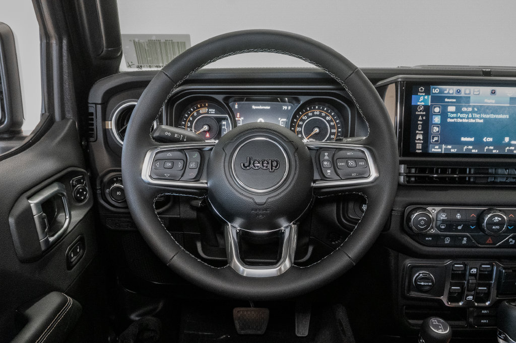 New 2027 Jeep Wrangler Unlimited Sahara AWD/4WD image 12