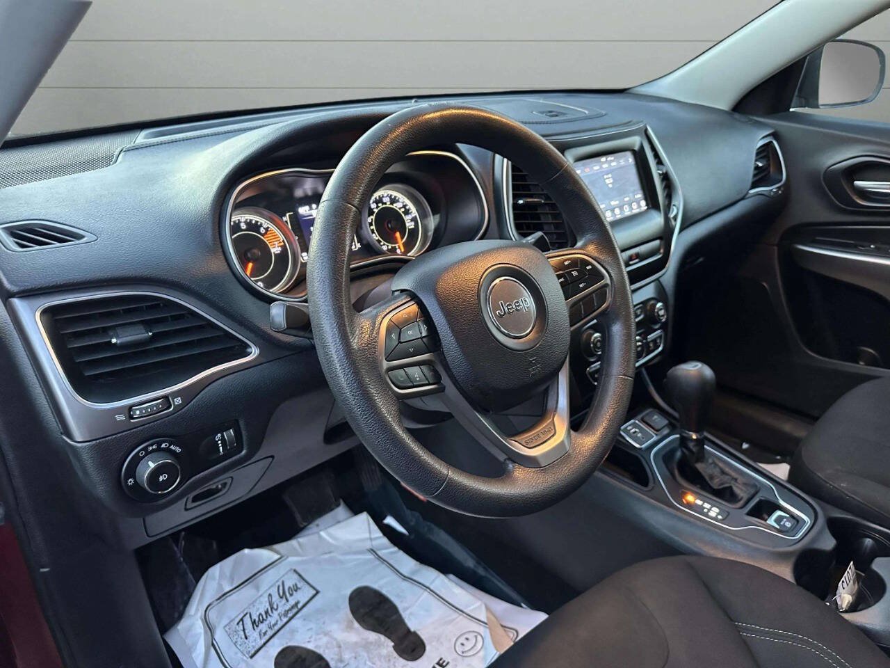 Used 2019 Jeep Cherokee Latitude w/ Popular Appearance Group FWD image 15