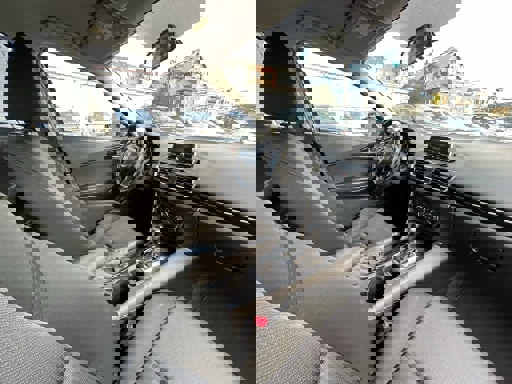 Used 2014 MAZDA MAZDA3 i Sport image 17