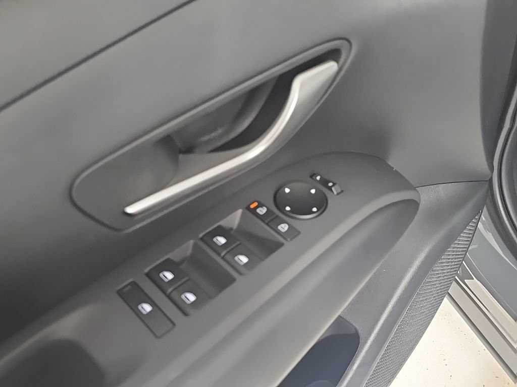 New 2027 Hyundai Santa Cruz SE FWD image 12