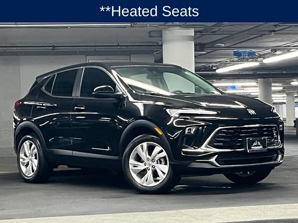Used 2024 Buick Encore GX Preferred w/ Comfort Package AWD/4WD image 3