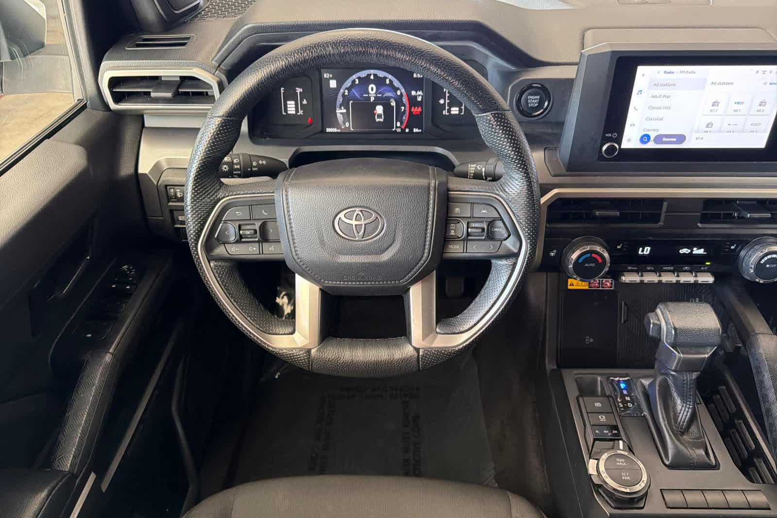 Used 2024 Toyota Tacoma SR5 AWD/4WD image 14