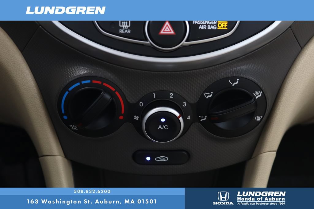 Used 2012 Hyundai Accent GLS w/ Comfort Pkg 2 FWD image 22