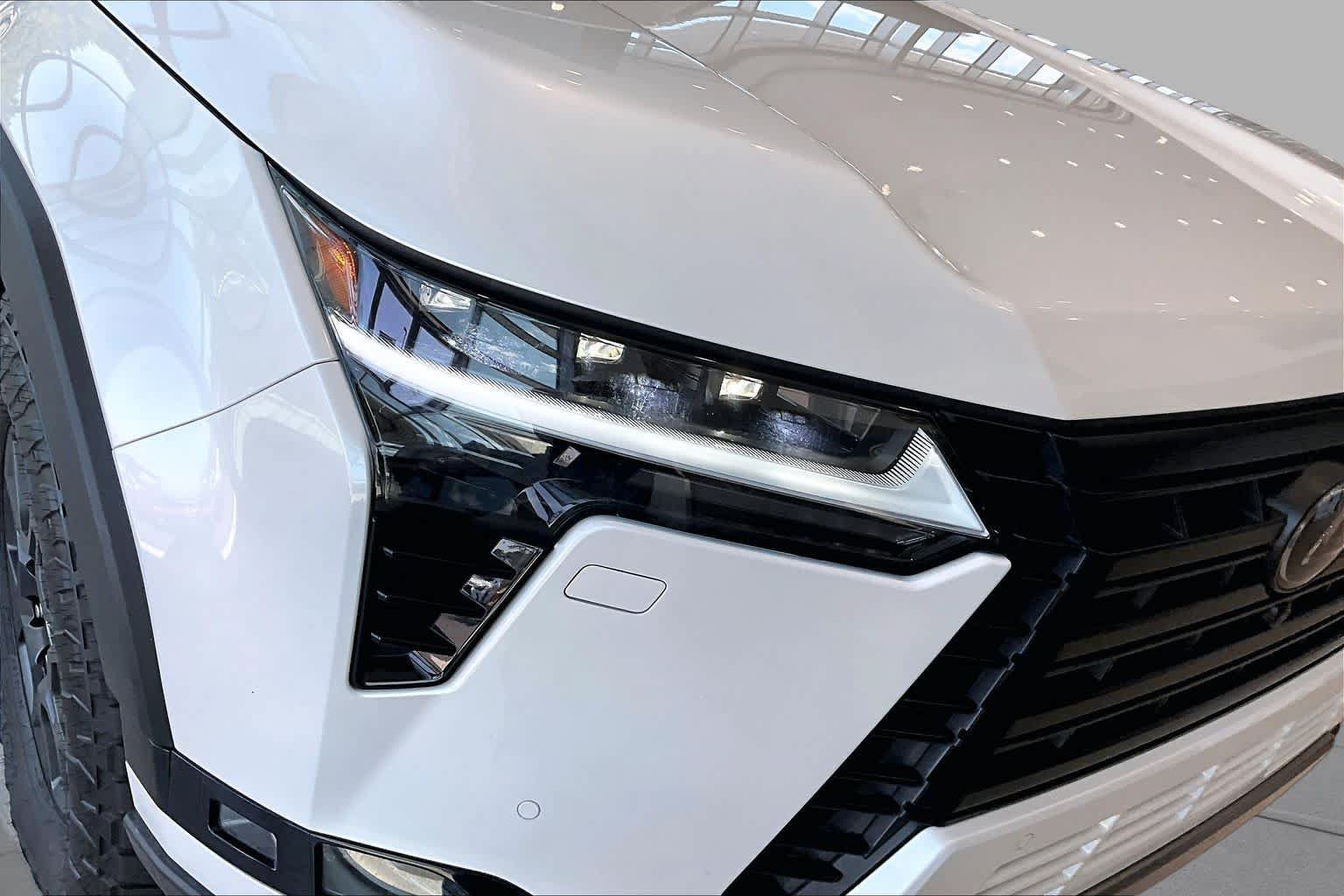Used 2024 Lexus GX 550 AWD/4WD image 25