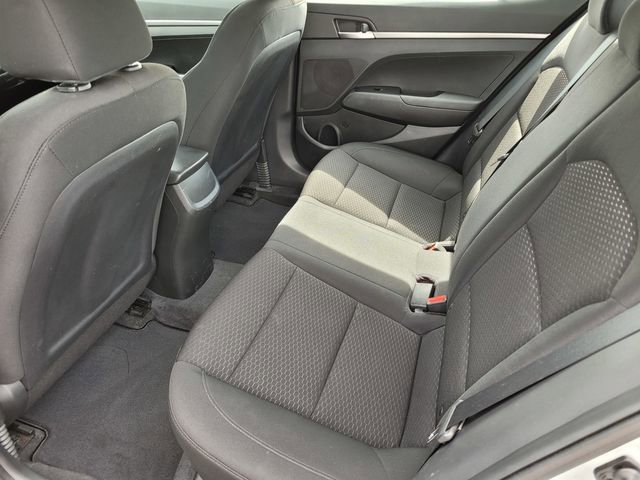 Used 2019 Hyundai Elantra SE w/ Cargo Package FWD image 16