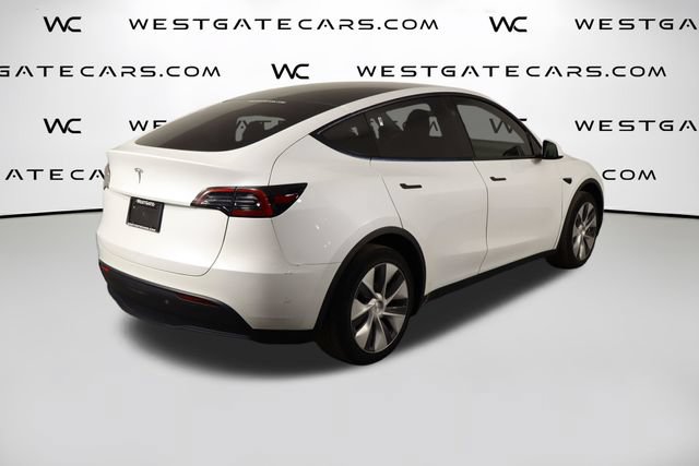 Used 2023 Tesla Model Y 2WD image 50