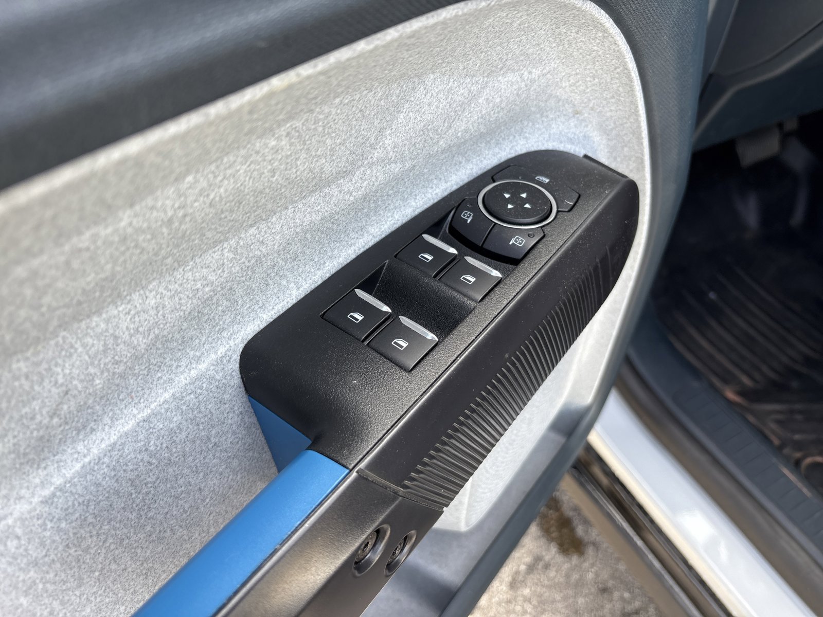 Used 2025 Ford Maverick XLT w/ Equipment Group 301A image 16