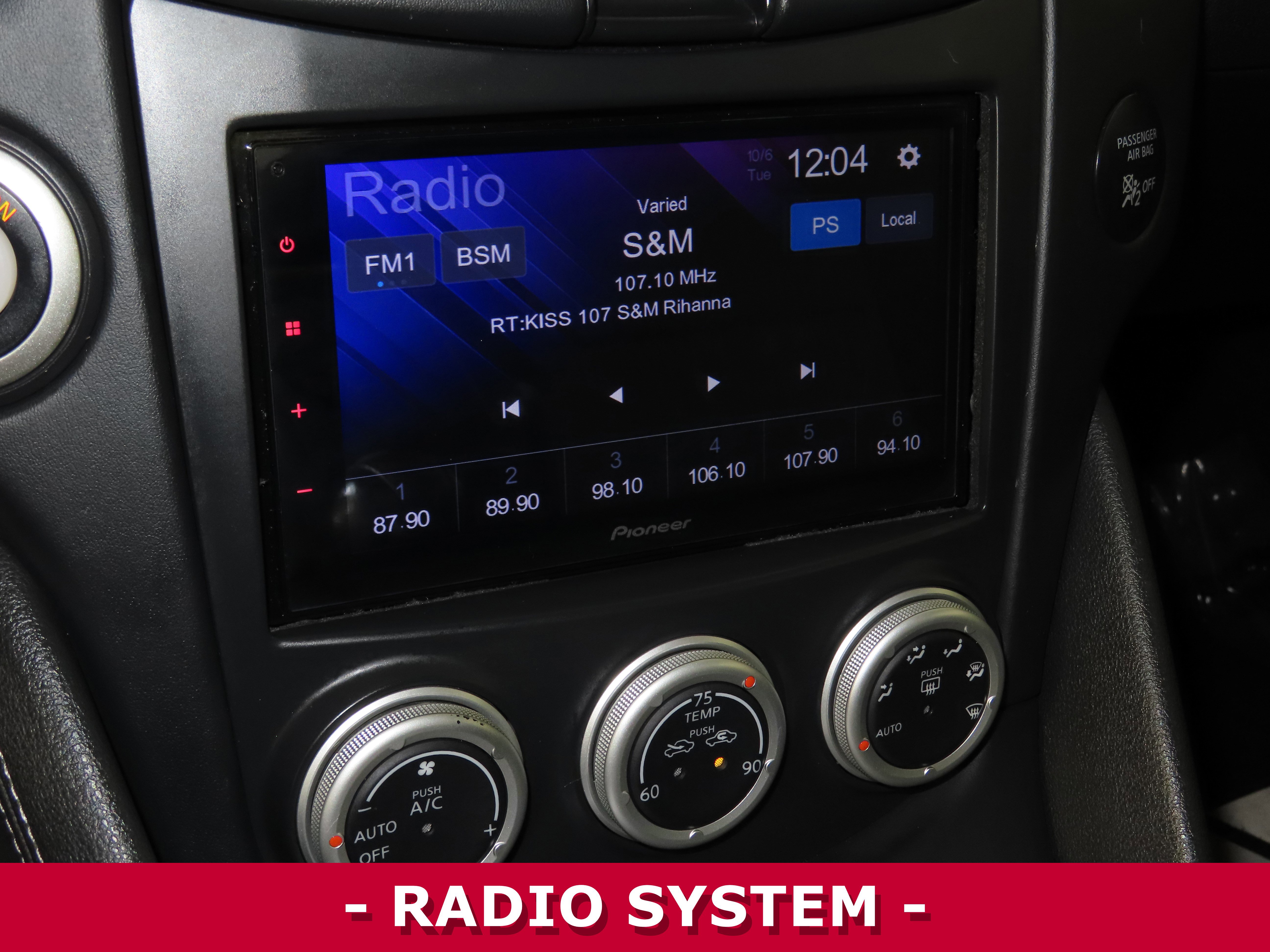 Used 2017 Nissan 370Z w/ Sport Package image 17