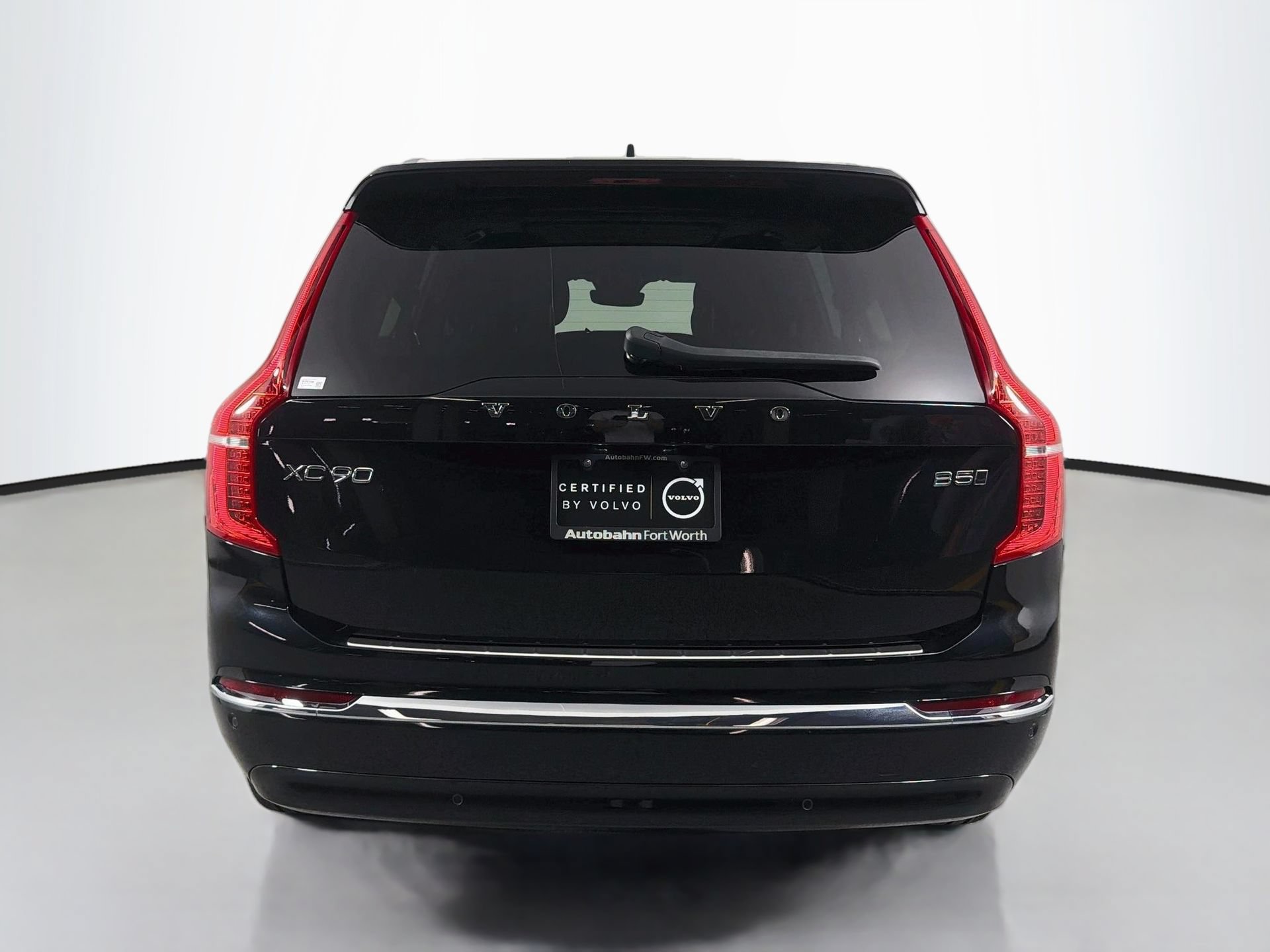 Certified 2024 Volvo XC90 B5 Plus w/ Protection Package Premier AWD/4WD image 7
