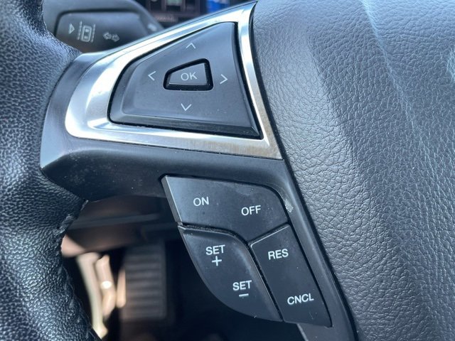 Used 2022 Ford Edge SEL image 19