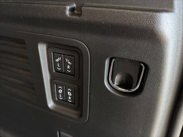 Used 2025 GMC Acadia Denali w/ LPO, Cargo Package image 20