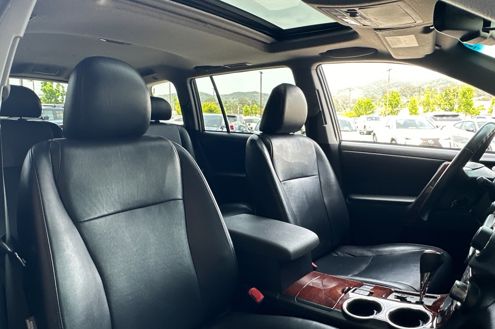 Used 2013 Toyota Highlander Limited AWD/4WD image 31