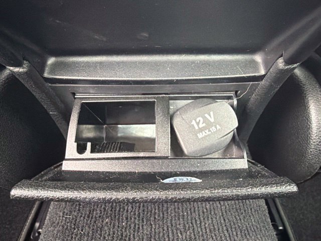 Used 2013 Mercedes-Benz C 300 4MATIC Sedan image 17