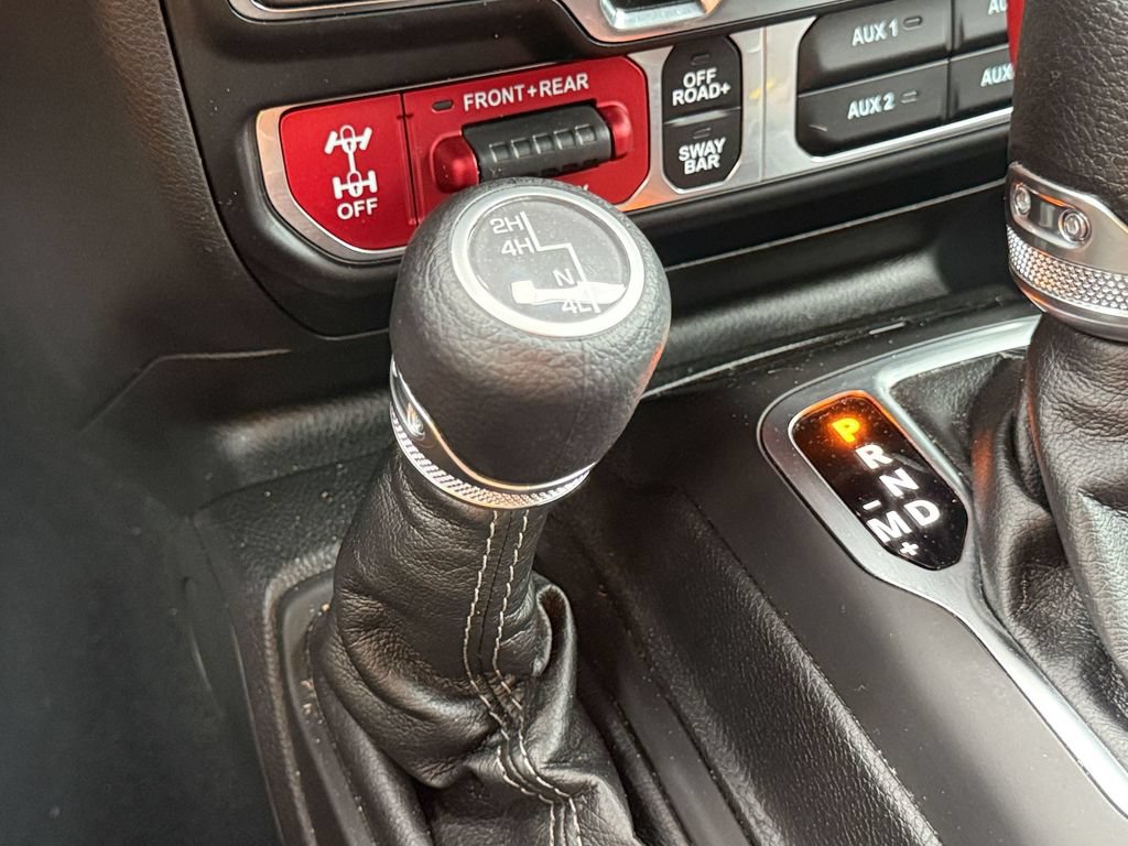 Used 2024 Jeep Wrangler Unlimited Rubicon AWD/4WD image 25