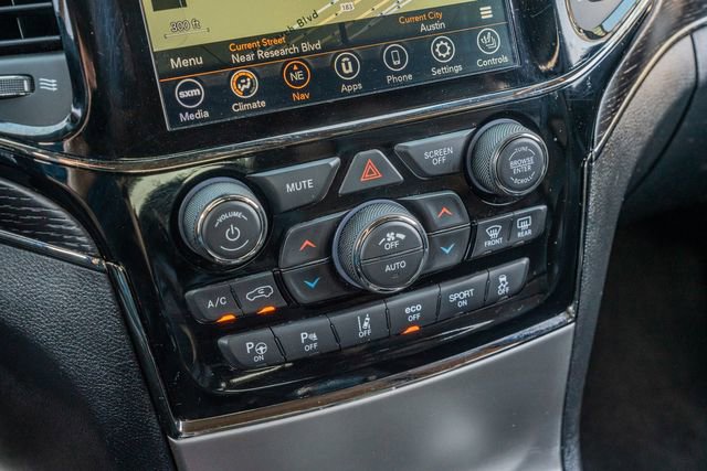 Used 2020 Jeep Grand Cherokee High Altitude AWD/4WD image 29