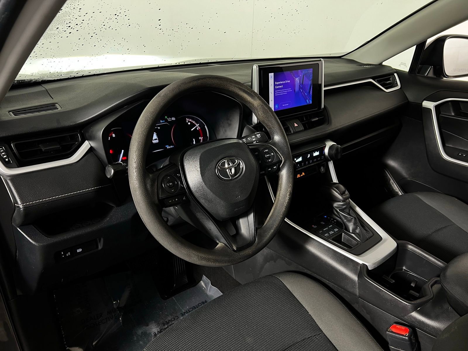 Used 2023 Toyota RAV4 LE image 12