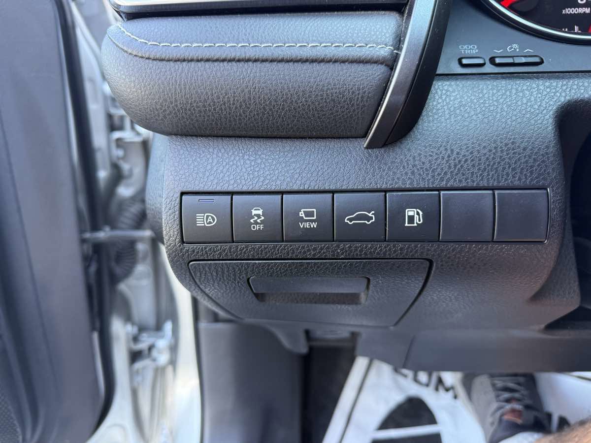 Used 2018 Toyota Camry XSE w/ Driver Assist Package image 22