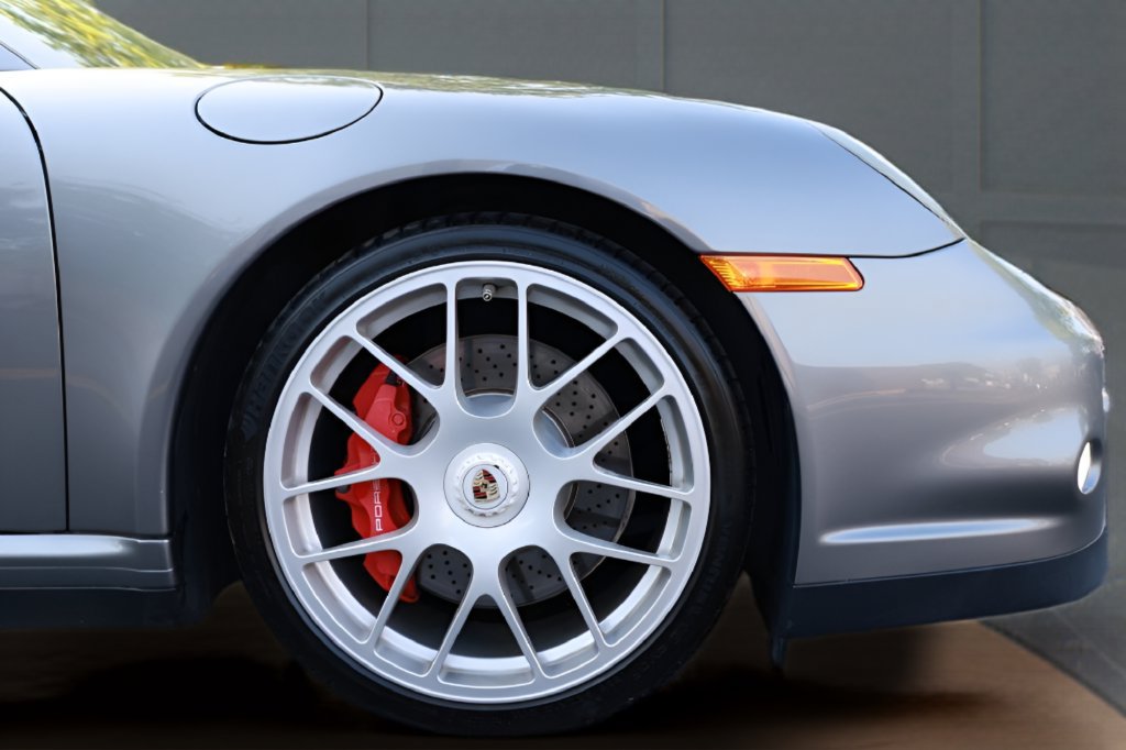 Used 2010 Porsche 911 Turbo AWD/4WD image 25
