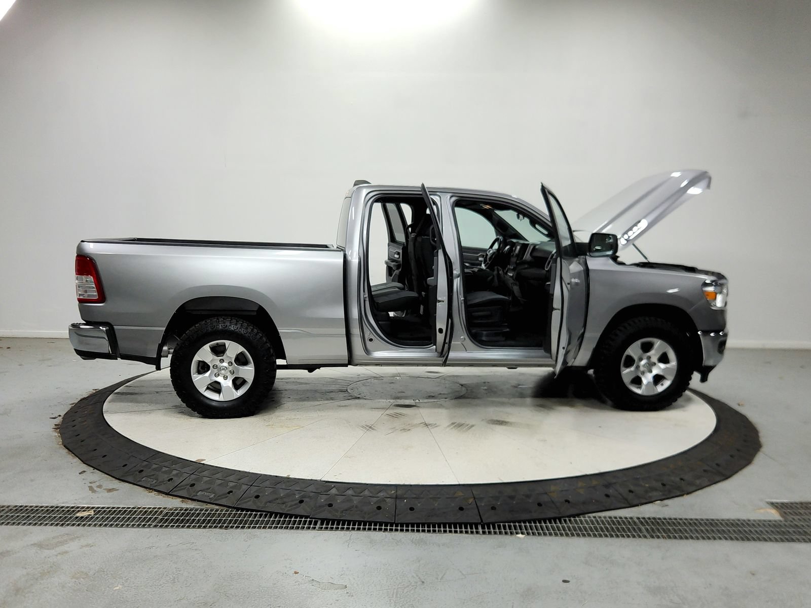 Used 2021 RAM 1500 Big Horn AWD/4WD image 17