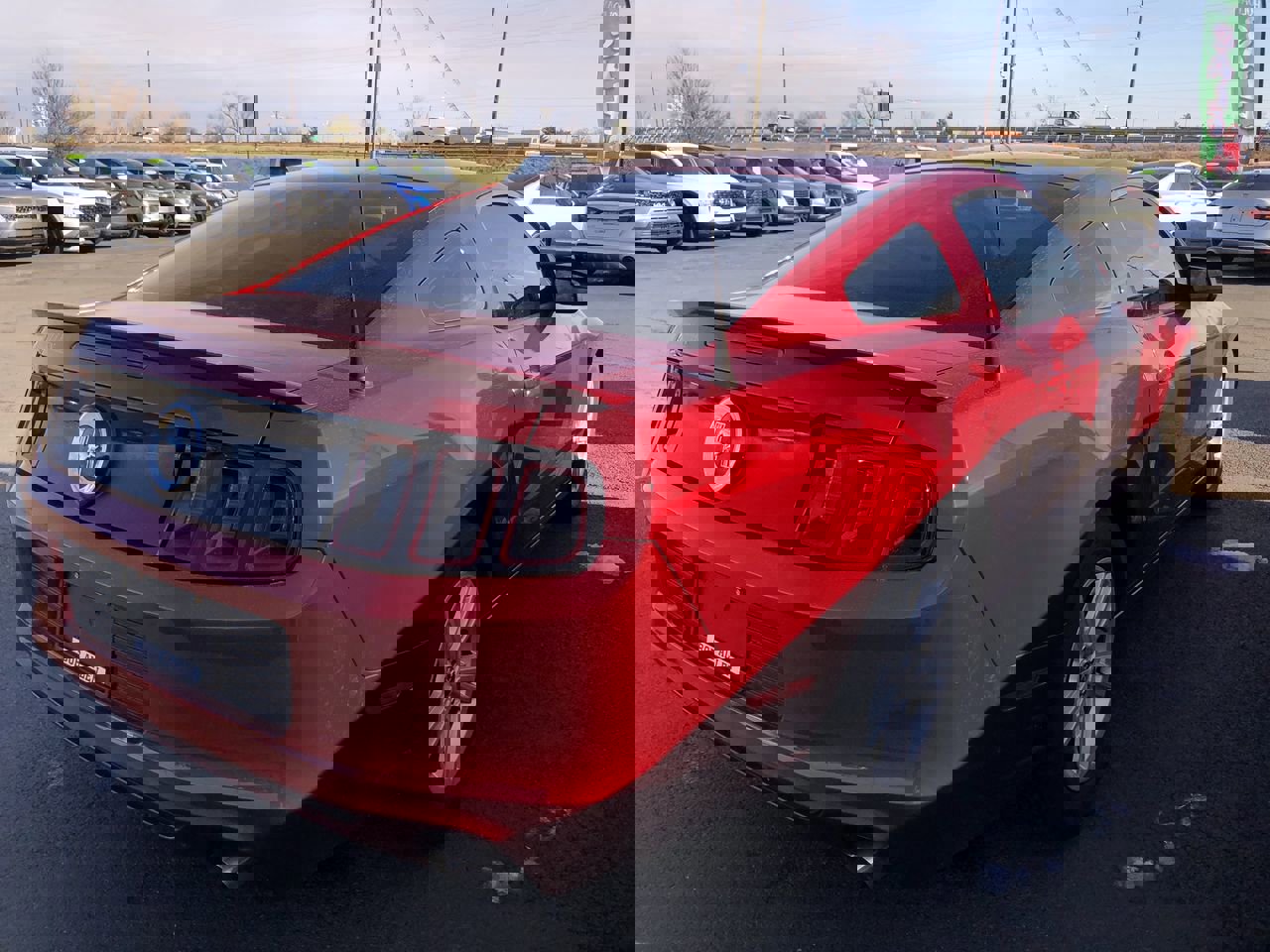 Used 2014 Ford Mustang Coupe image 5