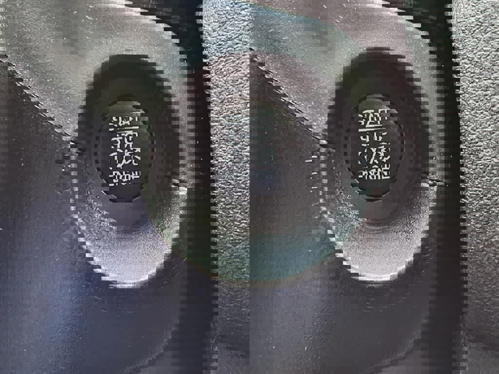 Used 2018 Jeep Renegade Latitude image 24