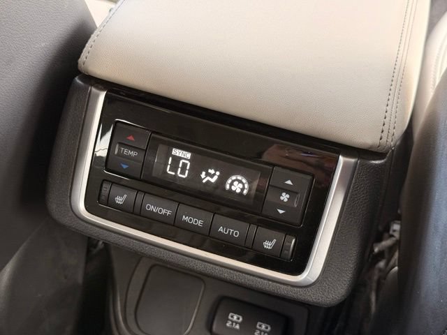 Used 2019 Subaru Ascent Limited w/ Popular Package #3 AWD/4WD image 33