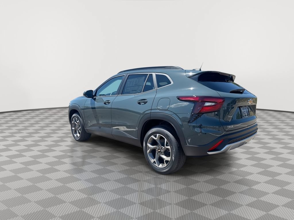 New 2026 Chevrolet Trax LT w/ Driver Confidence Package FWD image 6