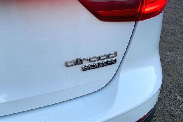 Used 2017 Audi A4 2.0T allroad Premium Plus w/ Premium Plus Package image 31