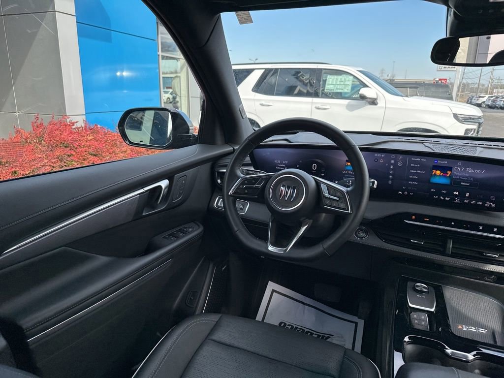 Used 2025 Buick Enclave Sport Touring FWD image 18