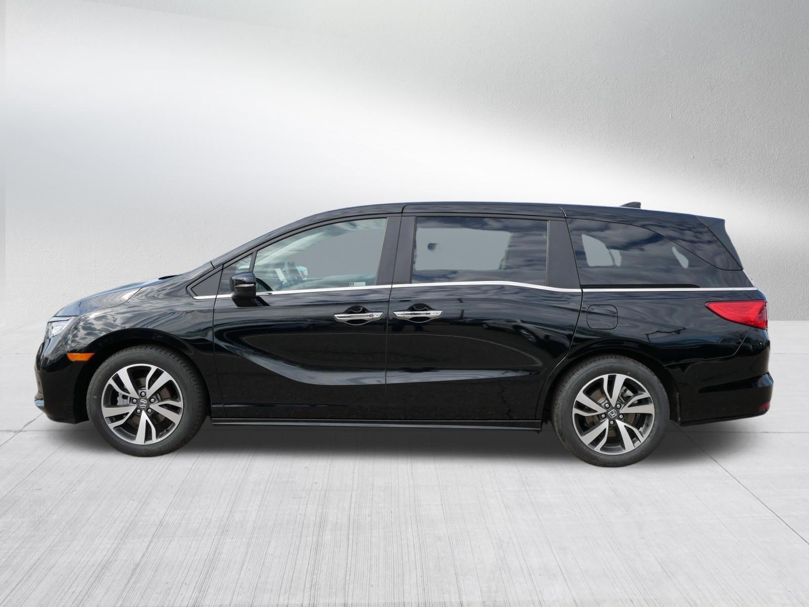 Used 2024 Honda Odyssey Touring image 4